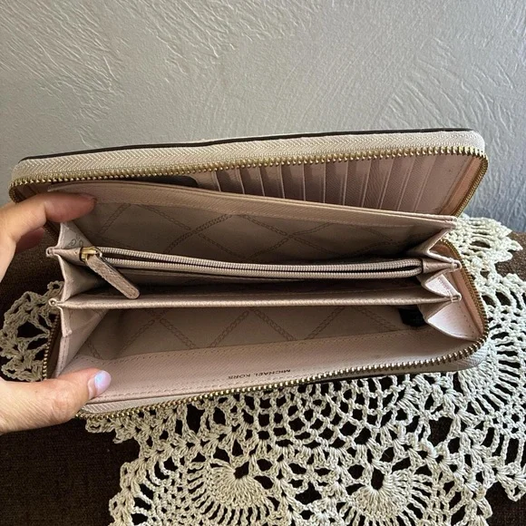 Michael Kors Beige Wallet - Picture 2 of 5